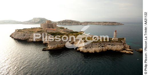 Marseille - © Philip Plisson / Plisson La Trinité / AA31122 - Photo Galleries - Castle