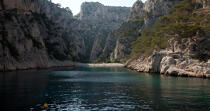 Creek near Marseille © Philip Plisson / Plisson La Trinité / AA31150 - Photo Galleries - Calanques [The]