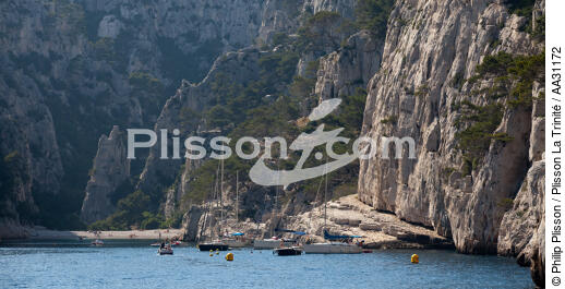 Creek near Marseille - © Philip Plisson / Plisson La Trinité / AA31172 - Photo Galleries - Calanque d'En Vau