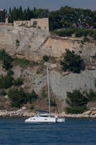 Cassis © Philip Plisson / Plisson La Trinité / AA31186 - Photo Galleries - Cruising catamaran