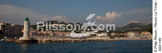 Cassis - © Philip Plisson / Plisson La Trinité / AA31199 - Nos reportages photos - De Marseille à Hyères
