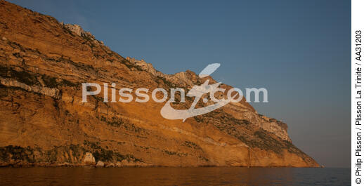 Le Cap Canaille près de Cassis - © Philip Plisson / Plisson La Trinité / AA31203 - Nos reportages photos - Cassis