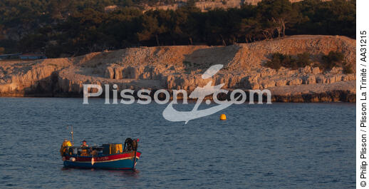 Pointe de la Cacau à Cassis - © Philip Plisson / Plisson La Trinité / AA31215 - Photo Galleries - From Marseille to Hyères