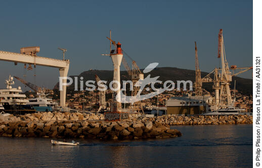 La Ciotat - © Philip Plisson / Plisson La Trinité / AA31321 - Nos reportages photos - De Marseille à Hyères