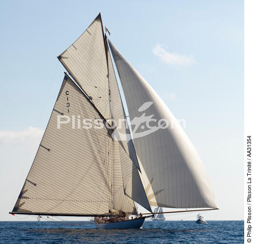 Monaco Classic Week 2011 - © Philip Plisson / Plisson La Trinité / AA31354 - Photo Galleries - J Class yacht
