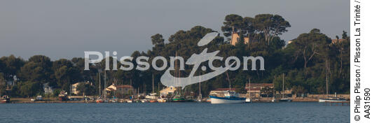 La Seyne sur mer - © Philip Plisson / Plisson La Trinité / AA31590 - Nos reportages photos - De Marseille à Hyères