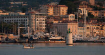 The old port of Cannes © Philip Plisson / Plisson La Trinité / AA32103 - Photo Galleries - Port