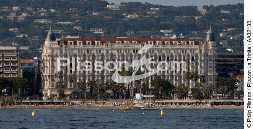 L'hotel Carlton à Cannes - © Philip Plisson / Plisson La Trinité / AA32133 - Nos reportages photos - Cannes