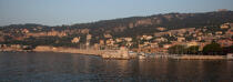 Villefranche-sur-mer © Philip Plisson / Plisson La Trinité / AA32419 - Photo Galleries - Horizontal panoramic