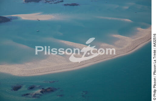 Les Minquiers - © Philip Plisson / Plisson La Trinité / AA32516 - Nos reportages photos - Marée basse