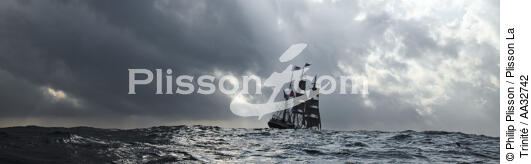 Le Belem entre Groix et Belle-Ile - © Philip Plisson / Plisson La Trinité / AA32742 - Nos reportages photos - Trois-mâts barque