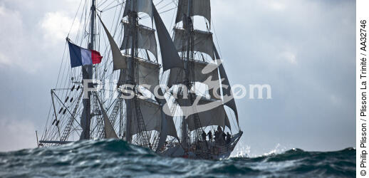 The Belem between Groix and Belle-Ile [AT] - © Philip Plisson / Plisson La Trinité / AA32746 - Photo Galleries - Tall ships