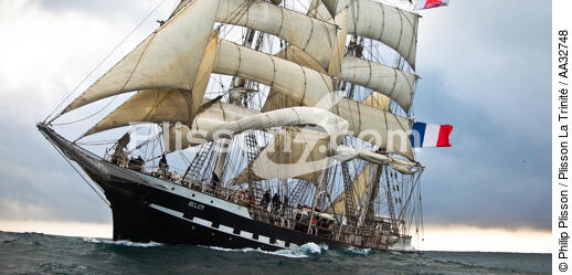 The Belem between Groix and Belle-Ile [AT] - © Philip Plisson / Plisson La Trinité / AA32748 - Photo Galleries - Three masts