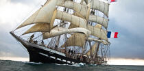 The Belem between Groix and Belle-Ile [AT] © Philip Plisson / Plisson La Trinité / AA32748 - Photo Galleries - Tall ships