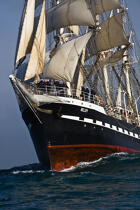 The Belem between Groix and Belle-Ile [AT] © Philip Plisson / Plisson La Trinité / AA32756 - Photo Galleries - Tall ships