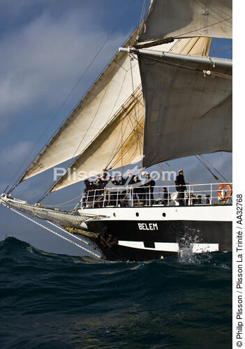 The Belem between Groix and Belle-Ile [AT] - © Philip Plisson / Plisson La Trinité / AA32768 - Photo Galleries - Tall ships