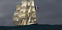 The Belem between Groix and Belle-Ile [AT] © Philip Plisson / Plisson La Trinité / AA32773 - Photo Galleries - Tall ship / Sailing ship