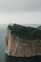 Le phare de Capo Caccia en Sardaigne © Guillaume Plisson / Plisson La Trinité / AA32803 - Nos reportages photos - Falaise