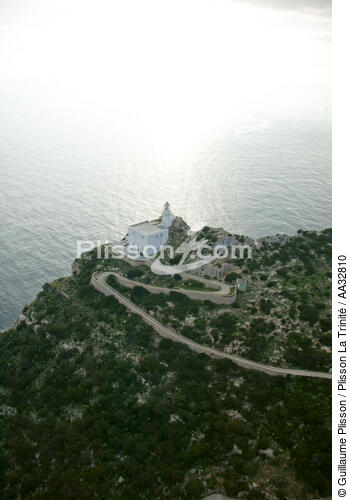 The lighthouse of Capo Caccia in Sardinia [AT] - © Guillaume Plisson / Plisson La Trinité / AA32810 - Photo Galleries - Cliff