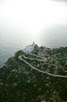 Le phare de Capo Caccia en Sardaigne © Guillaume Plisson / Plisson La Trinité / AA32810 - Nos reportages photos - Vertical