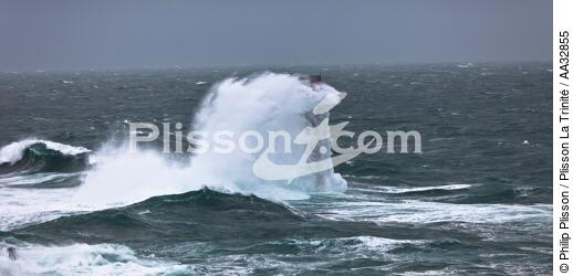 The storm Joachim on the Brittany coast. [AT] - © Philip Plisson / Plisson La Trinité / AA32855 - Photo Galleries - French Lighthouses