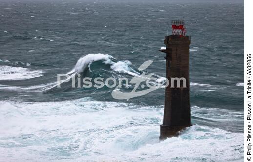 La tempête Joachim sur les côtes bretonnes. - © Philip Plisson / Plisson La Trinité / AA32856 - Nos reportages photos - Phare [29]