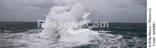 La tempête Joachim sur les côtes bretonnes. - © Philip Plisson / Plisson La Trinité / AA32881 - Nos reportages photos - Vague