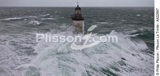 The storm Joachim on the Brittany coast. [AT] - © Philip Plisson / Plisson La Trinité / AA32897 - Photo Galleries - Finistère