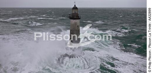 The storm Joachim on the Brittany coast. [AT] - © Philip Plisson / Plisson La Trinité / AA32899 - Photo Galleries - Finistère