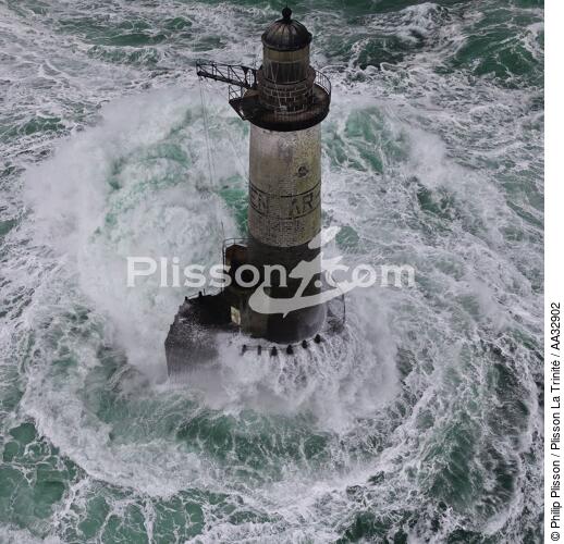 The storm Joachim on the Brittany coast. [AT] - © Philip Plisson / Plisson La Trinité / AA32902 - Photo Galleries - French Lighthouses
