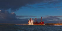 L'épave du TK Bremen, pleine mer. © Philip Plisson / Plisson La Trinité / AA33134 - Nos reportages photos - Pollution