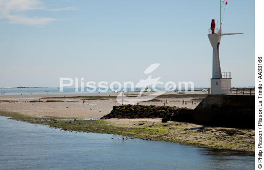 Le Pouliguen - © Philip Plisson / Plisson La Trinité / AA33166 - Photo Galleries - Low tide