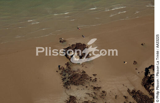Bonaparte beach - © Philip Plisson / Plisson La Trinité / AA33225 - Photo Galleries - Beach