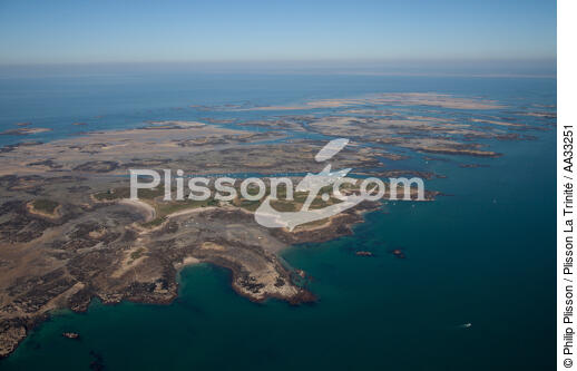Chausey - © Philip Plisson / Plisson La Trinité / AA33251 - Nos reportages photos - Marée basse