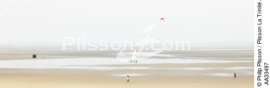 On the beach in Le Touquet - © Philip Plisson / Plisson La Trinité / AA33497 - Photo Galleries - The Touquet