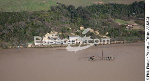 Epave sur la Gironde - © Philip Plisson / Plisson La Trinité / AA33528 - Nos reportages photos - Cimetière marin