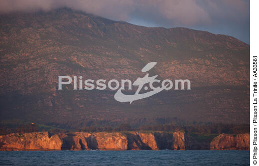 The Asturias coast - © Philip Plisson / Plisson La Trinité / AA33561 - Photo Galleries - Site of interest [Mart]