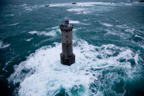Kéréon lighthouse © Philip Plisson / Plisson La Trinité / AA33601 - Photo Galleries - Storm at sea