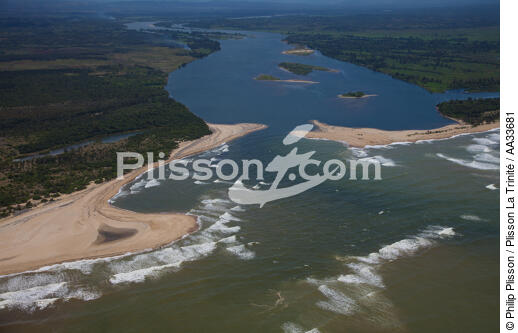Andevorento, Est coast - © Philip Plisson / Plisson La Trinité / AA33681 - Photo Galleries - Backwater