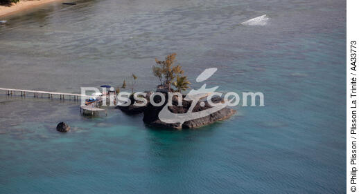 L'île Sainte-Marie - © Philip Plisson / Plisson La Trinité / AA33773 - Nos reportages photos - Ponton