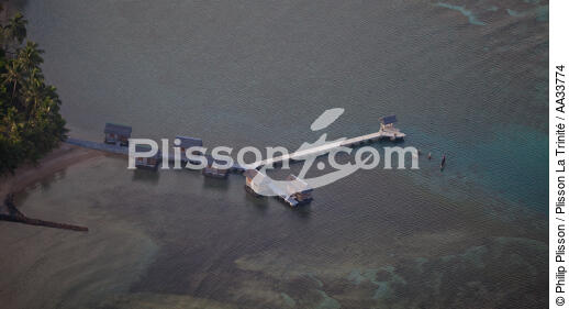 L'île Sainte-Marie - © Philip Plisson / Plisson La Trinité / AA33774 - Nos reportages photos - Port