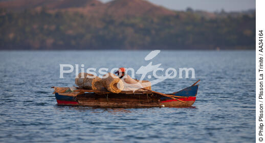Nosy-Be - © Philip Plisson / Plisson La Trinité / AA34164 - Photo Galleries - Lobster pot