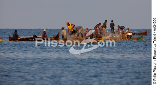 Nosy-Be - © Philip Plisson / Plisson La Trinité / AA34200 - Nos reportages photos - Pêche côtière