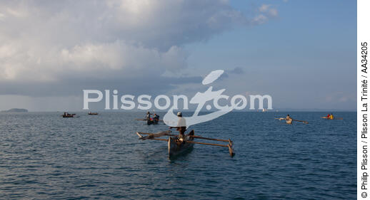 Nosy-Be - © Philip Plisson / Plisson La Trinité / AA34205 - Nos reportages photos - Pêche côtière