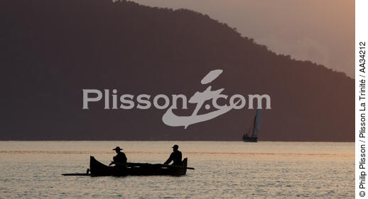 Nosy-Be - © Philip Plisson / Plisson La Trinité / AA34212 - Nos reportages photos - Pêche côtière