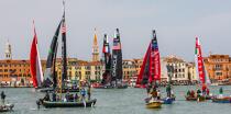 AC World Series à Venise du 12 au 20 mai 2012 © Philip Plisson / Plisson La Trinité / AA34590 - Nos reportages photos - Catamaran de sport