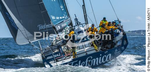 Volvo Ocean Race - Start of the last stage between Lorient and Galway [AT] - © Philip Plisson / Plisson La Trinité / AA34711 - Photo Galleries - Ocean Volvo Race
