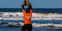 Les nageurs-sauveteurs sur une plage en Gironde © Philip Plisson / Plisson La Trinité / AA35054 - Nos reportages photos - Personnage