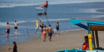 The lifeguards on the beach in Gironde © Philip Plisson / Plisson La Trinité / AA35070 - Photo Galleries - Job