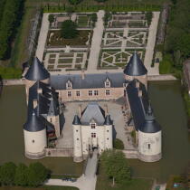 Chamerolles castle © Philip Plisson / Plisson La Trinité / AA35220 - Photo Galleries - Le Loiret vue du ciel